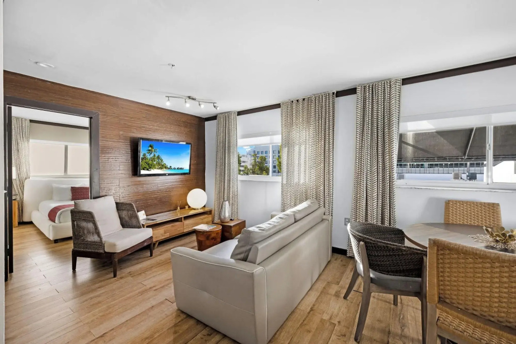 The Shoreline Suites