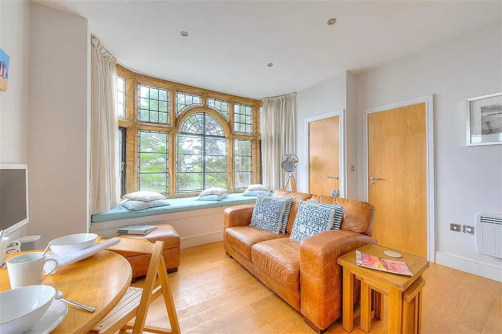 4 Coram Tower