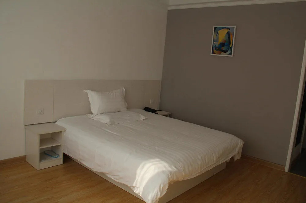 Motel 168 Hotel