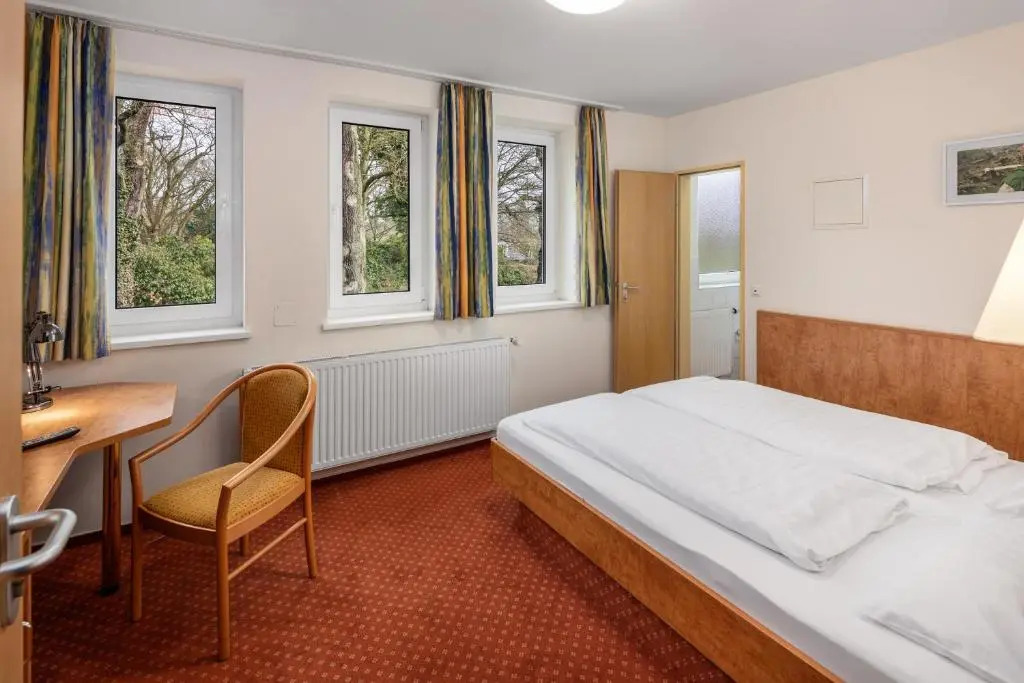Academy Lodge Boardinghouse