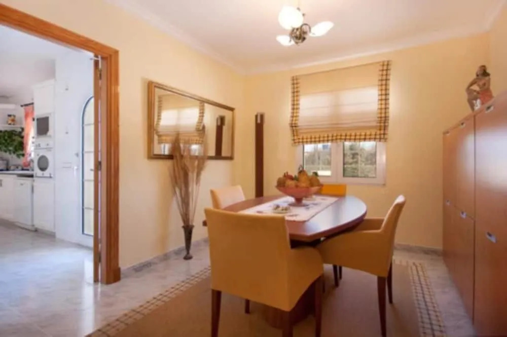 Villa Savanna Spacious villa with private pool near the beach