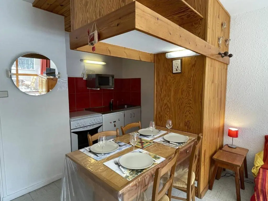 Appartement Puy Saint Vincent 1400, 2 pièces, 4 personnes - FR-1-330G-30