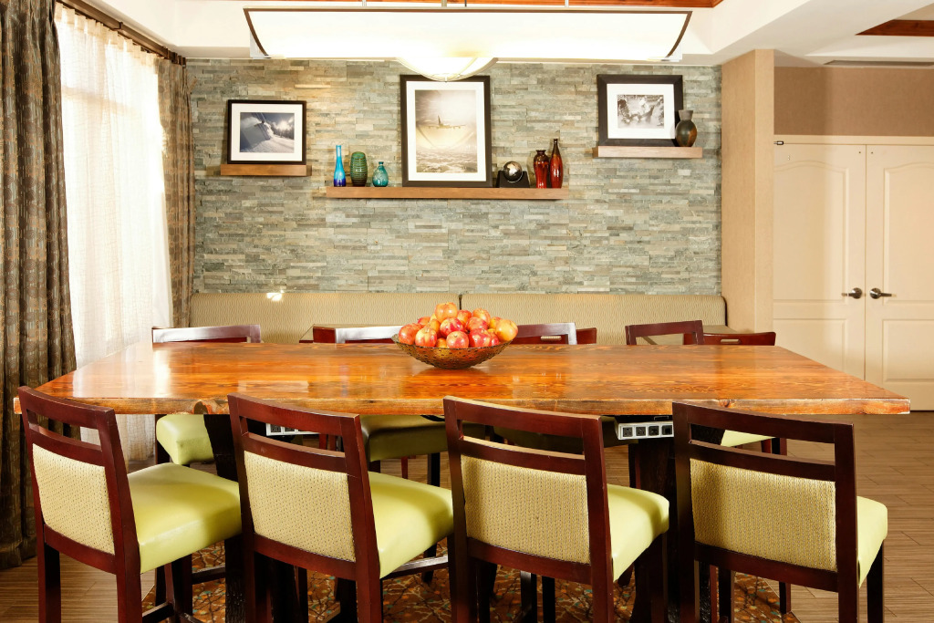 Hampton Inn by Hilton Montrose