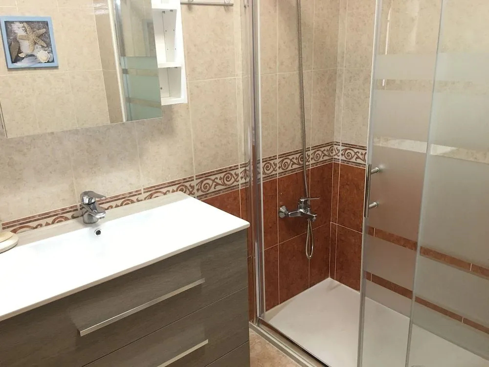 Aiguaneu Apartaments Els Pins