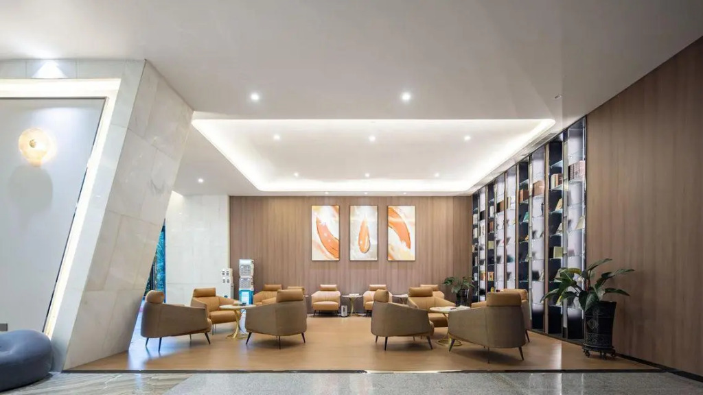 Lori Star Hotel