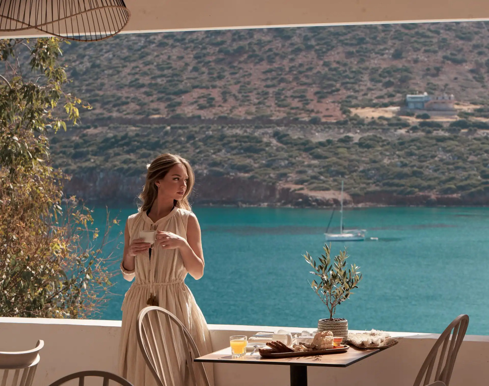 Troulis Apart-Hotel