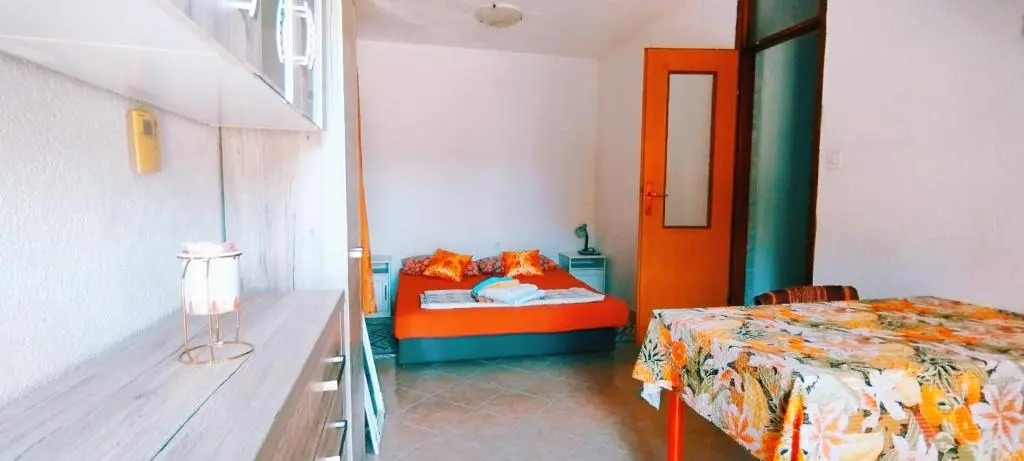 Studio Apartment Dante