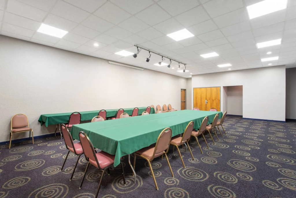 SureStay by Best Western Greenville