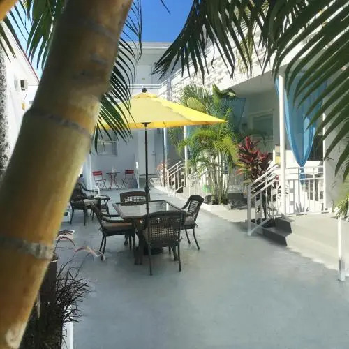 Villa Byron Suites