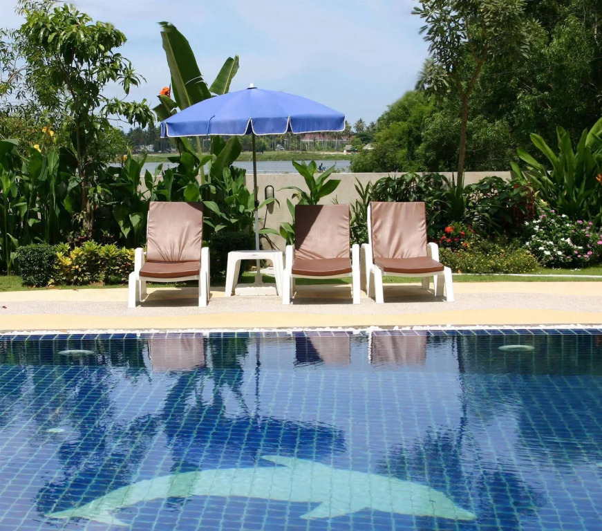 Chaweng Lake View Condotel