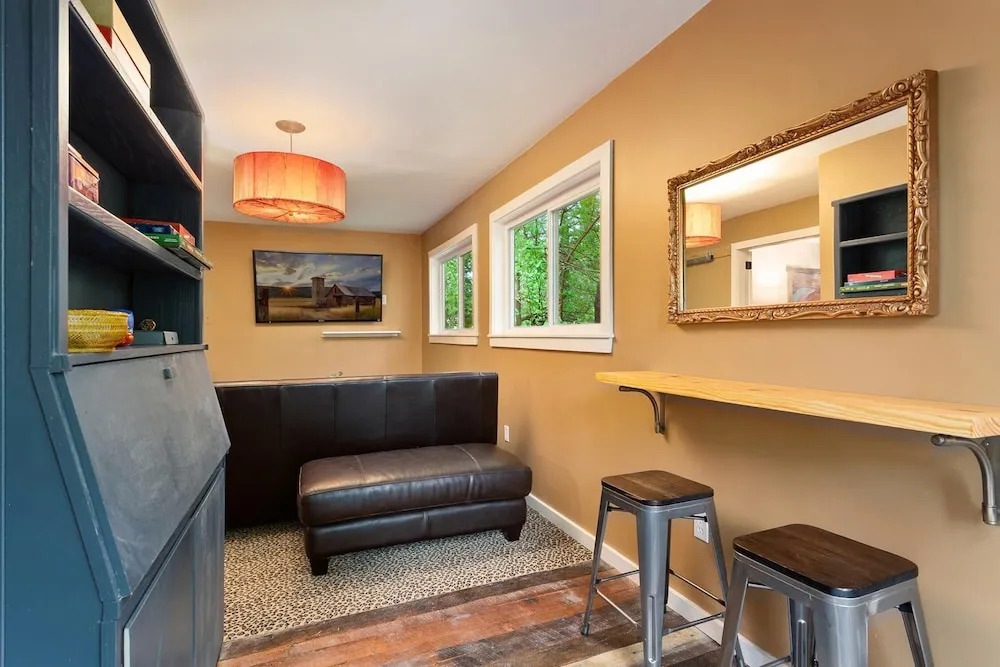Holly House - Half Mile from Greenway Trail - Near U of A