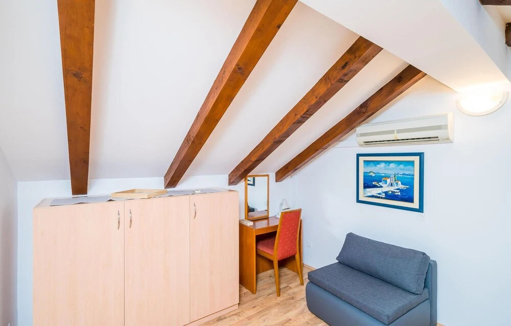 Stunning Apartment in Cavtat With 1 Bedrooms and Wifi