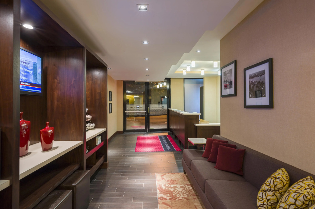 Hampton Inn Seaport Financial District