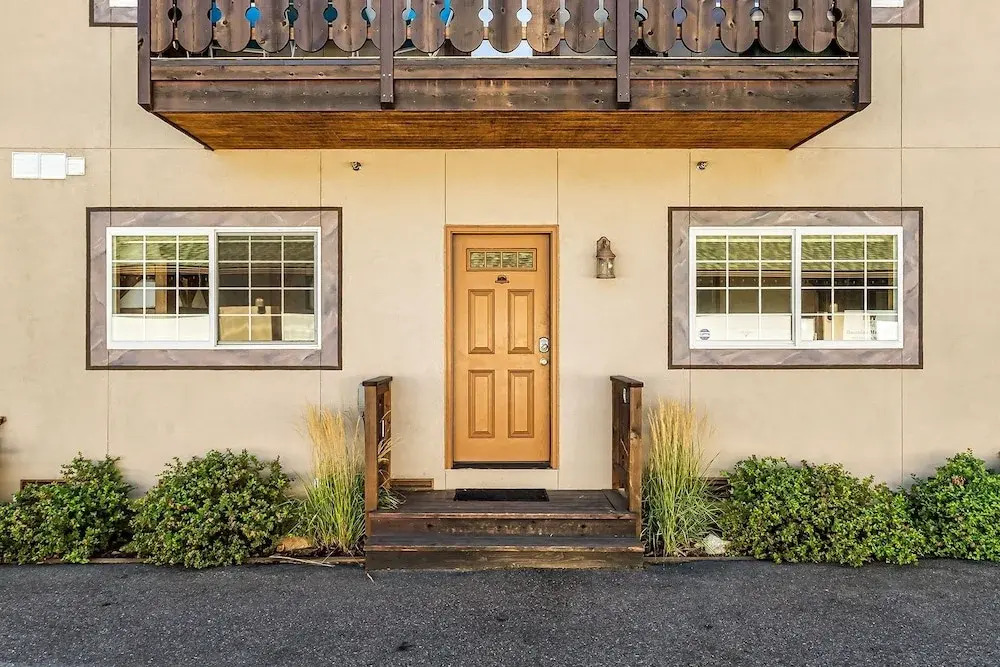 Bavarian Mountain Suite 2 Bedroom Condo by NW Comfy Cabins by RedAwning