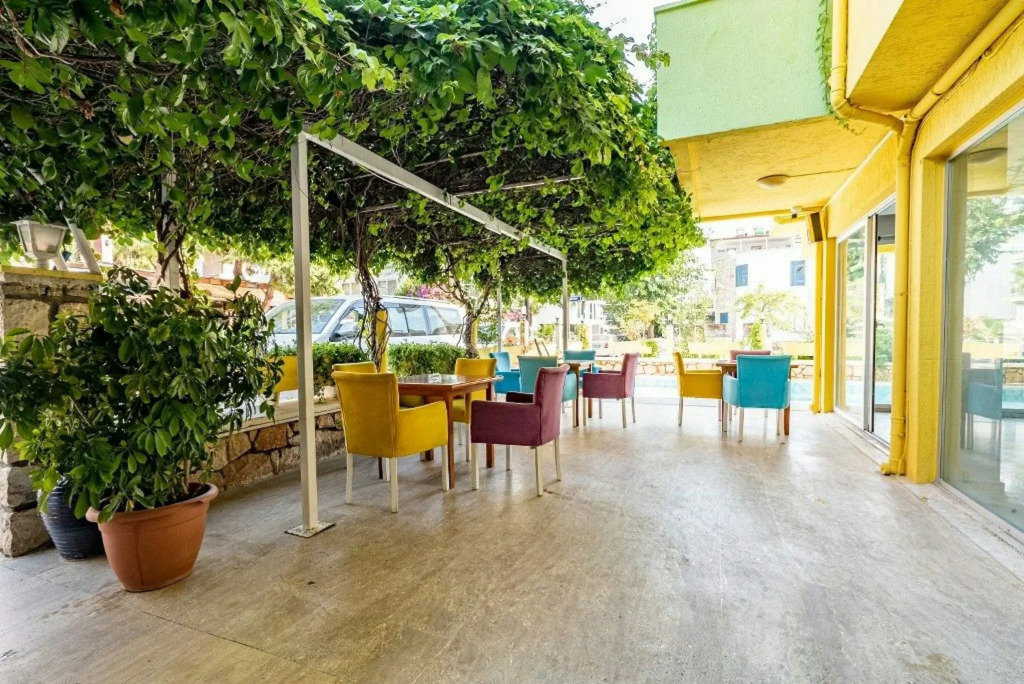Umit Hotel
