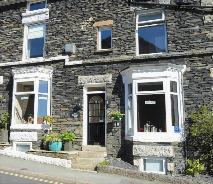 4 bedroom town house