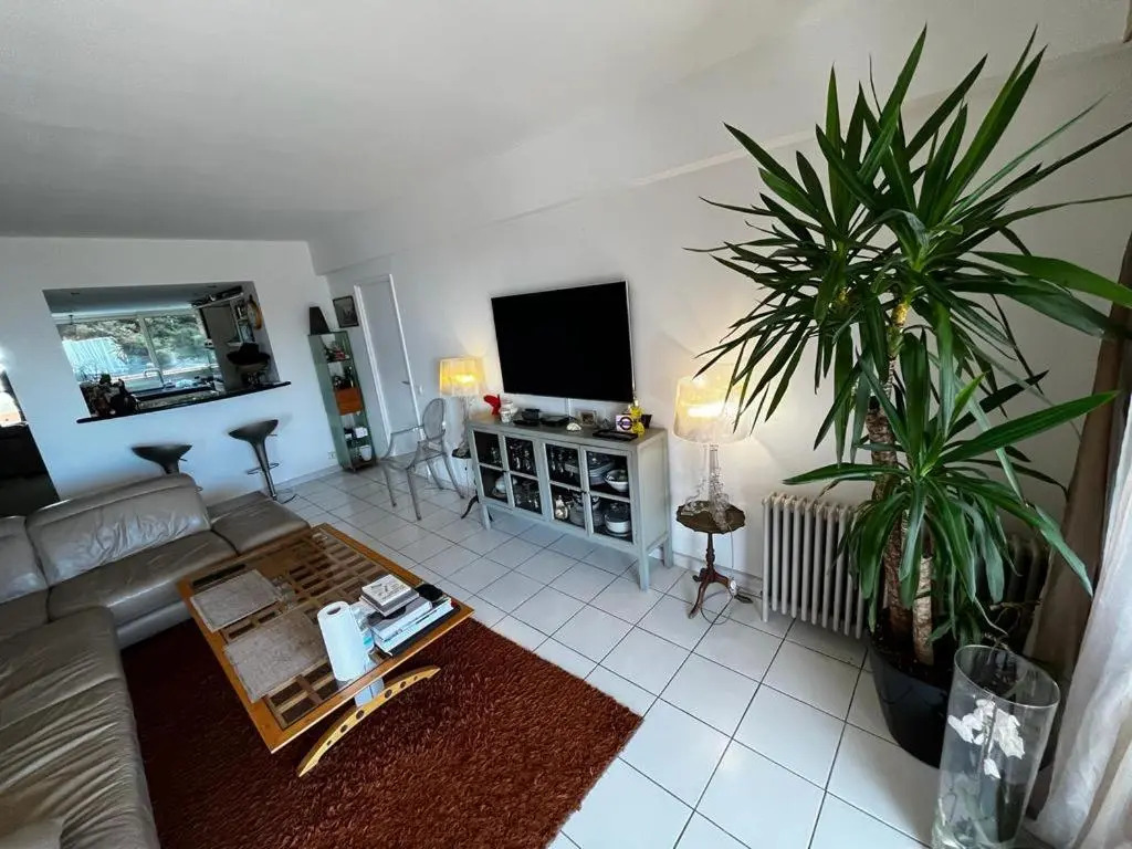 Une terrasse sur Monaco logement 2 chambre