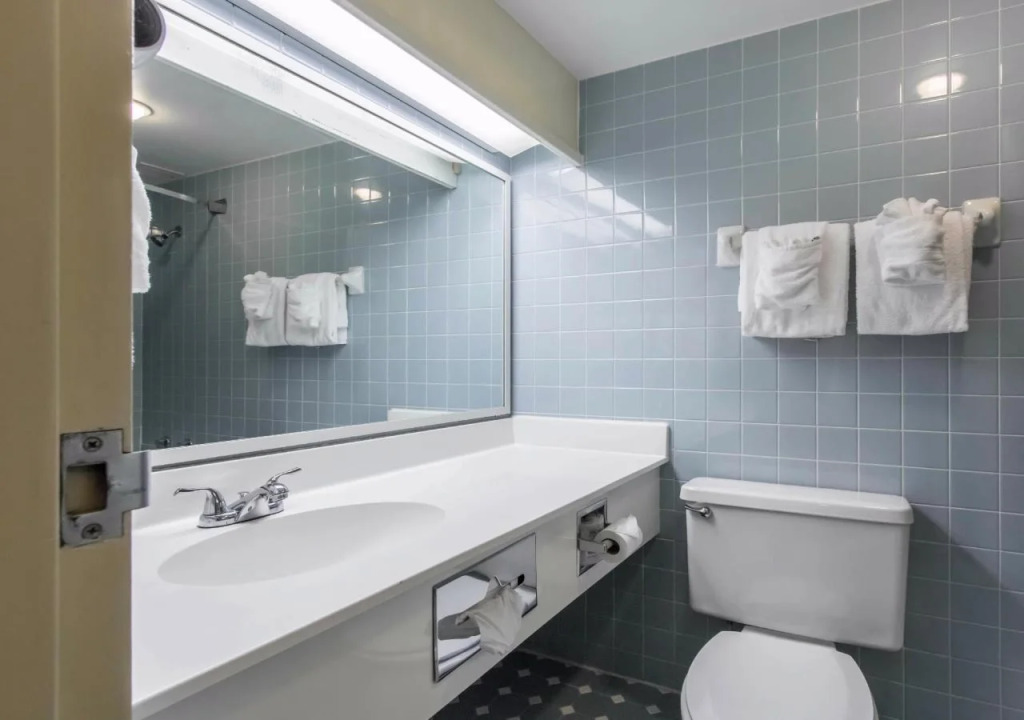 Greenstay Hotel Joplin Missouri