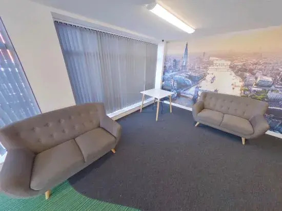 CovStays - Signature House - Modern City Studios