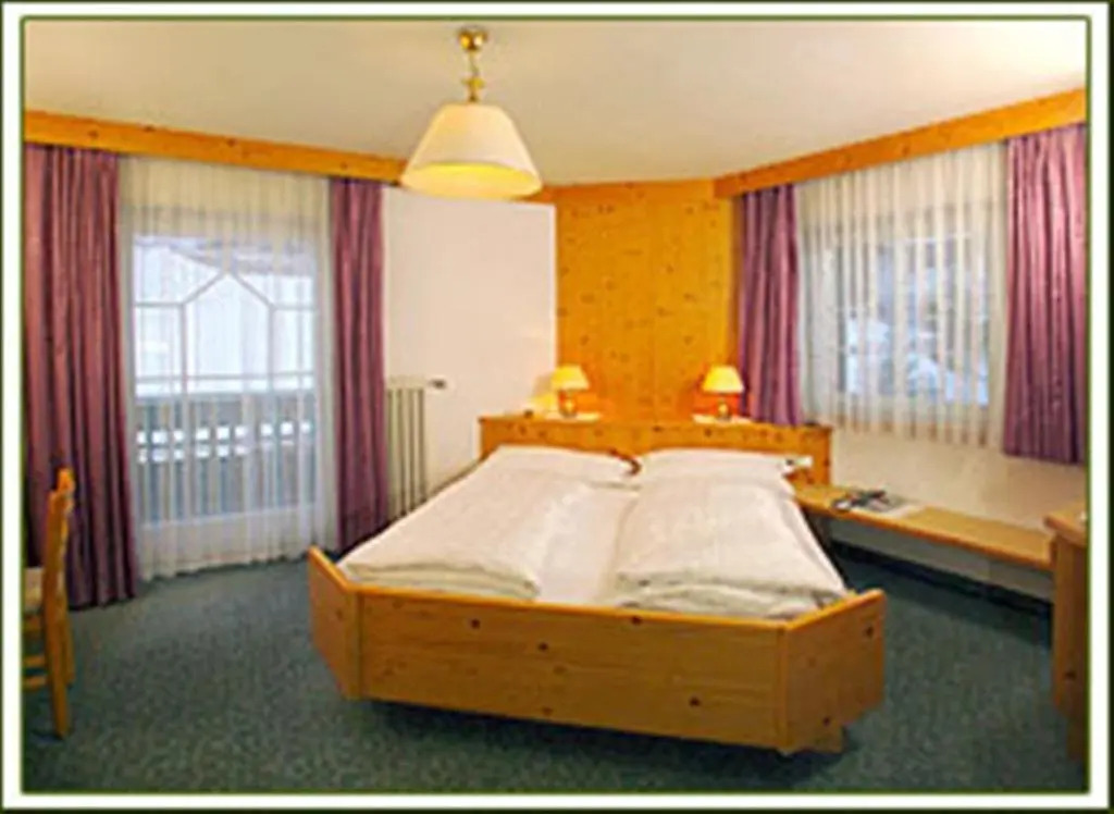 Hotel Sureghes