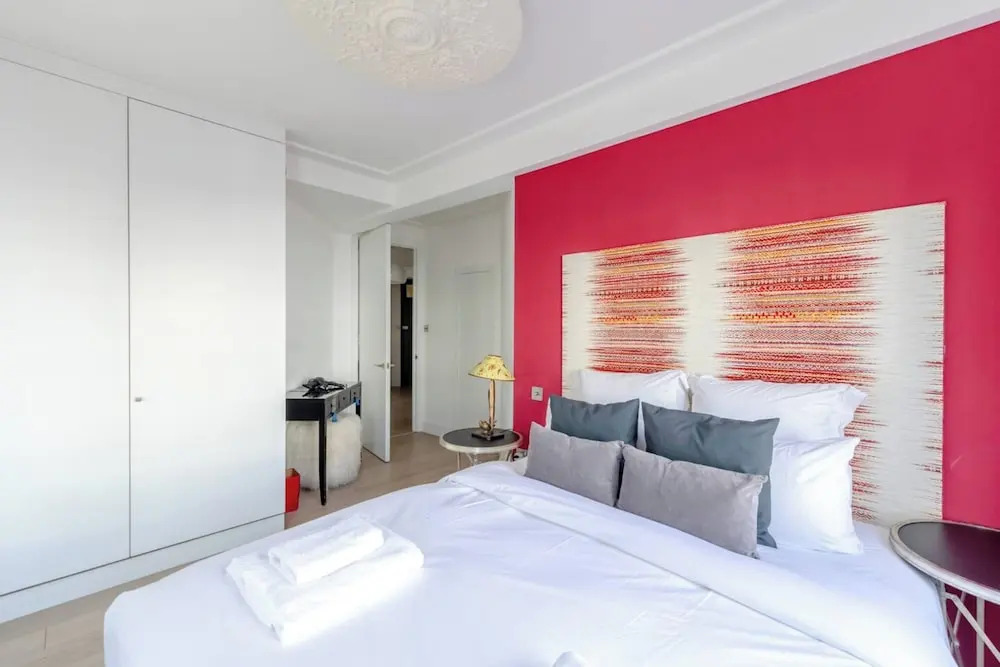 Sleek & Stylish 1BD Flat w/ Balcony - Kings Road