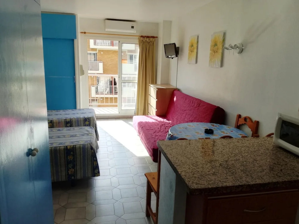 Studio In Benalmadena With Wonderful Sea View Shared Pool And Furnished Balcony 500 M From The Beach