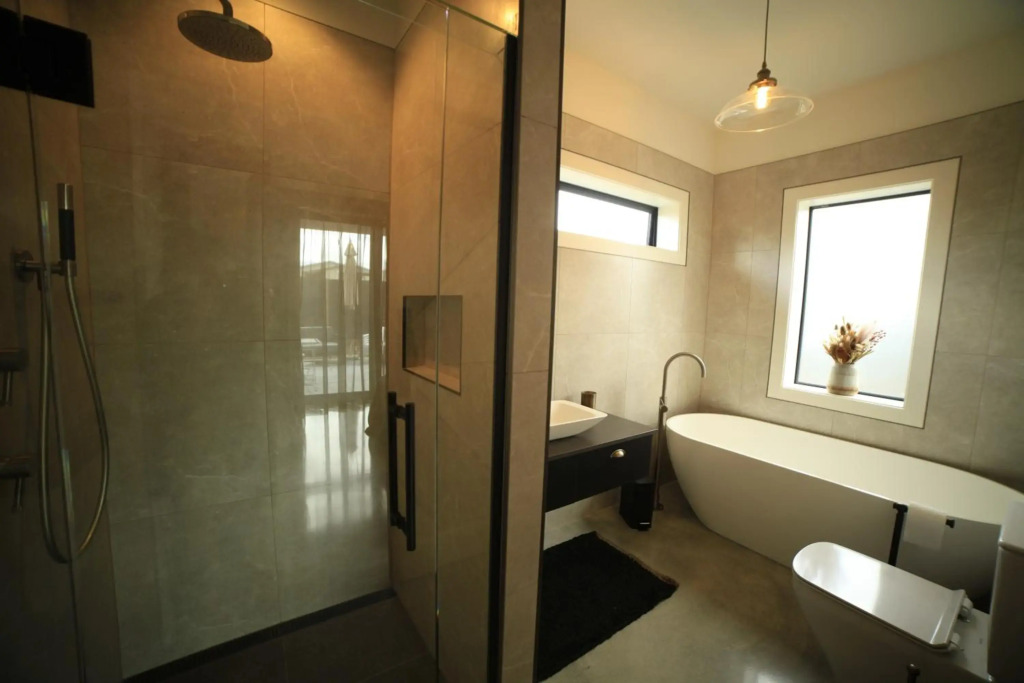 Black Stilt Retreat, STUNNING luxury property