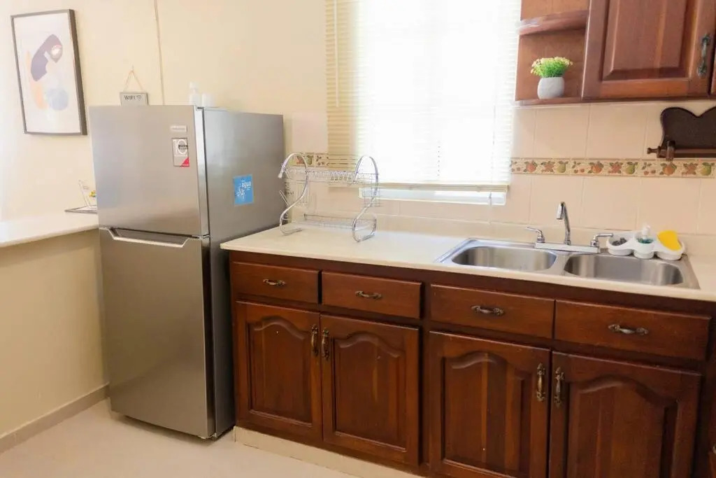 Comfortable/Balcony /2 Bedrooms/22 Min Airport STI