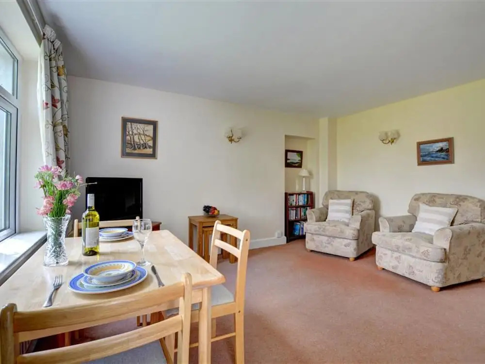 Modern Apartment in Saint Merryn Near Beach