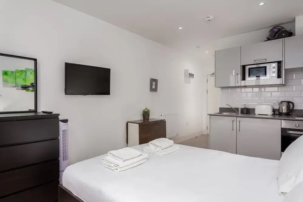 Studio Apartment  Central London