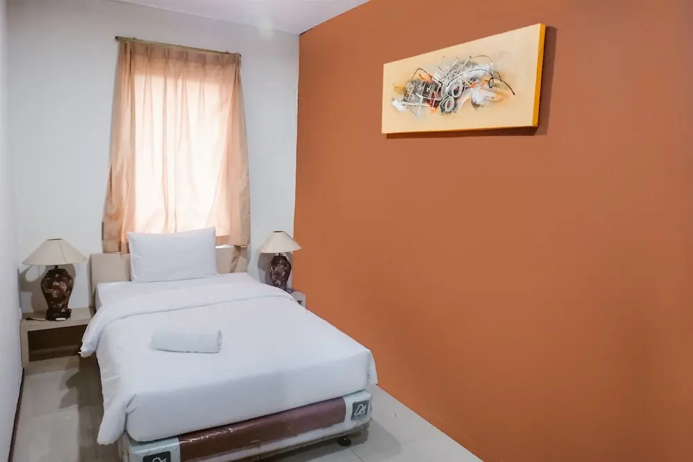 Cozy and Spacious Apartment at Thamrin Residence near to Sudirman