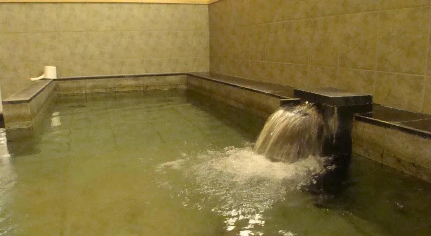 Kumamoto Capsule Hotel - Hostel, Caters to Men