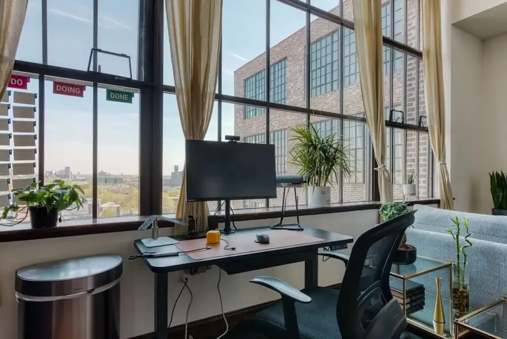 Sosuite 1BR Penthouse w W D Gym On-site Bar