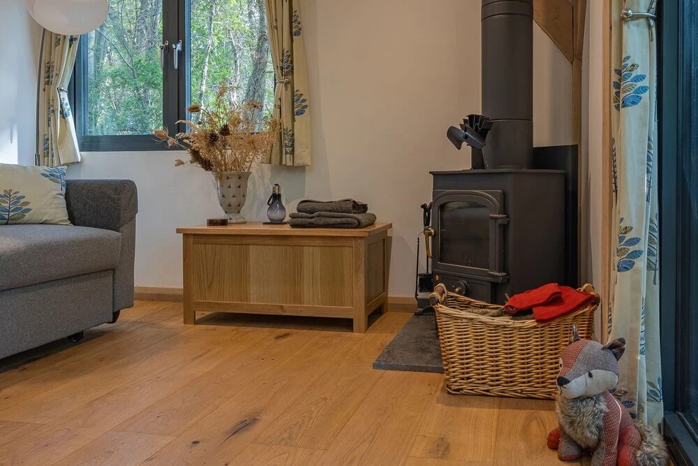 Alfriston Woodland Cabins - Foxes Hollow-hot Tub