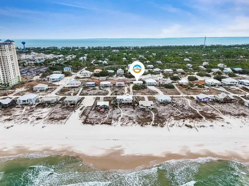 Beautiful Views Easy Beach & Bay Access