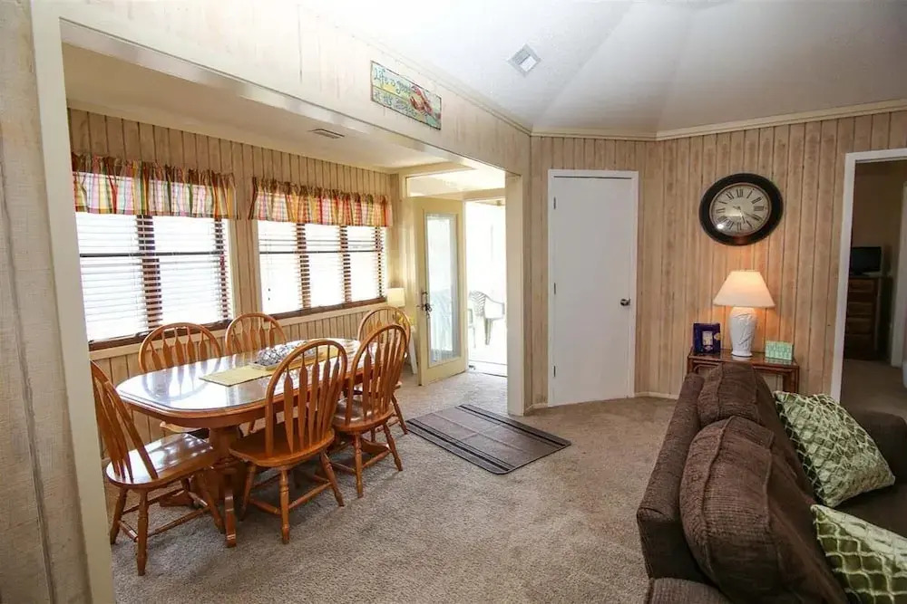 Guest Cottage 57