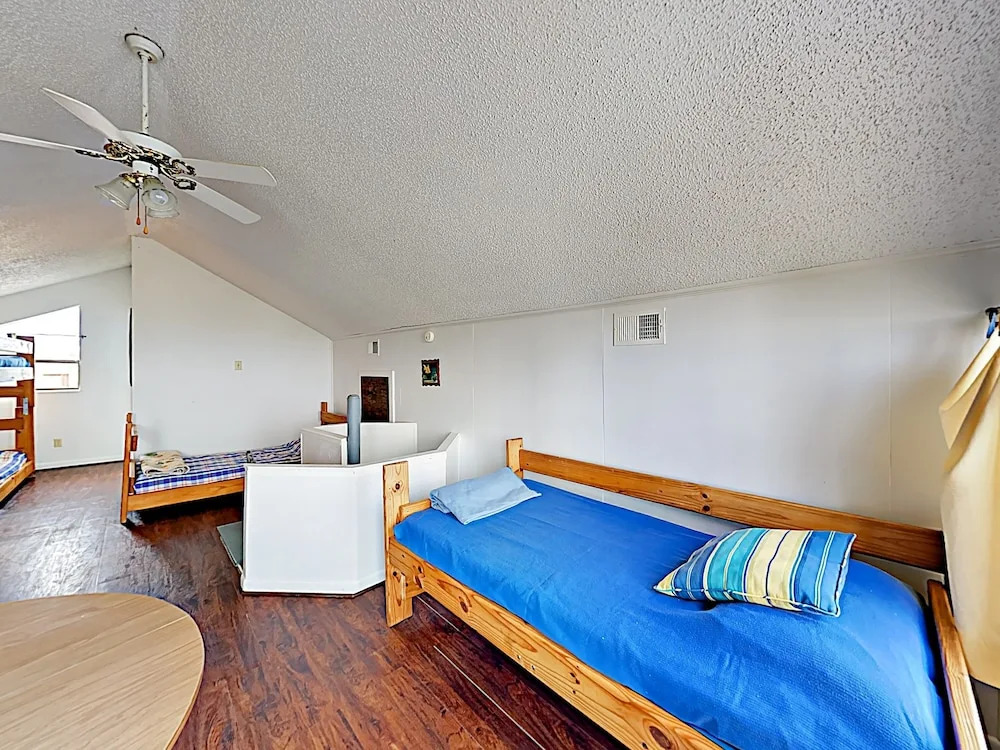 22417 Galveston - 3 Br Home