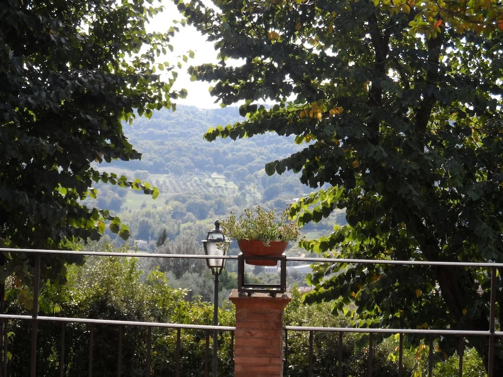 Casa Serafina Typical Three-room Apartment Historic Green Area