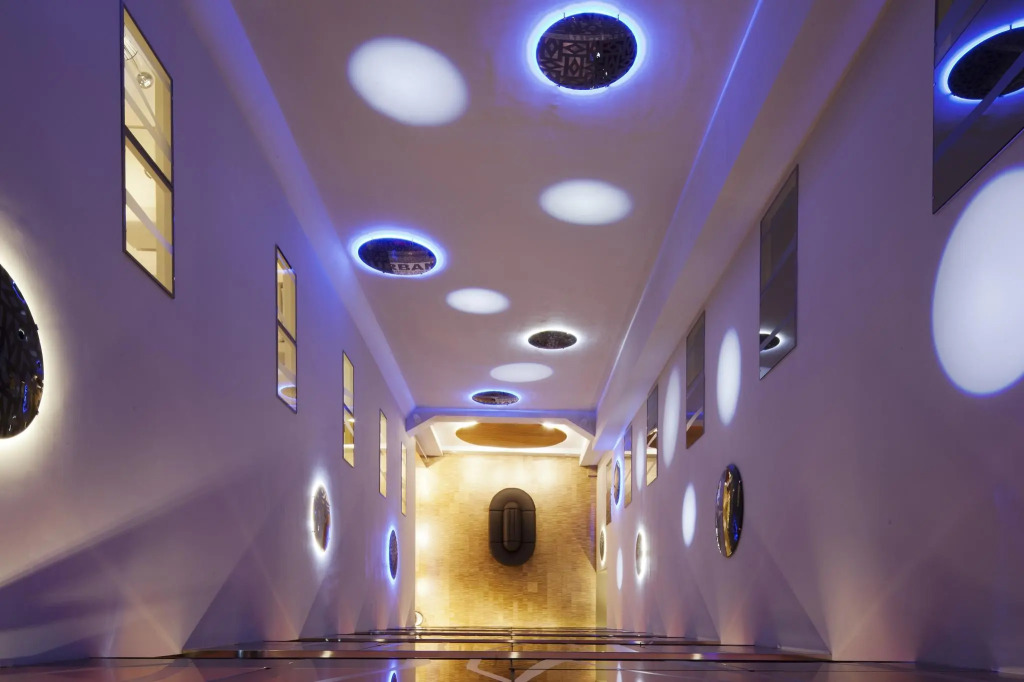 Ako Suite Hotel