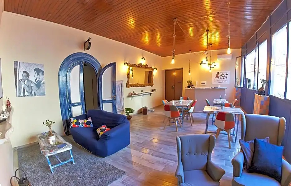 Artisti Sustinea Rooms