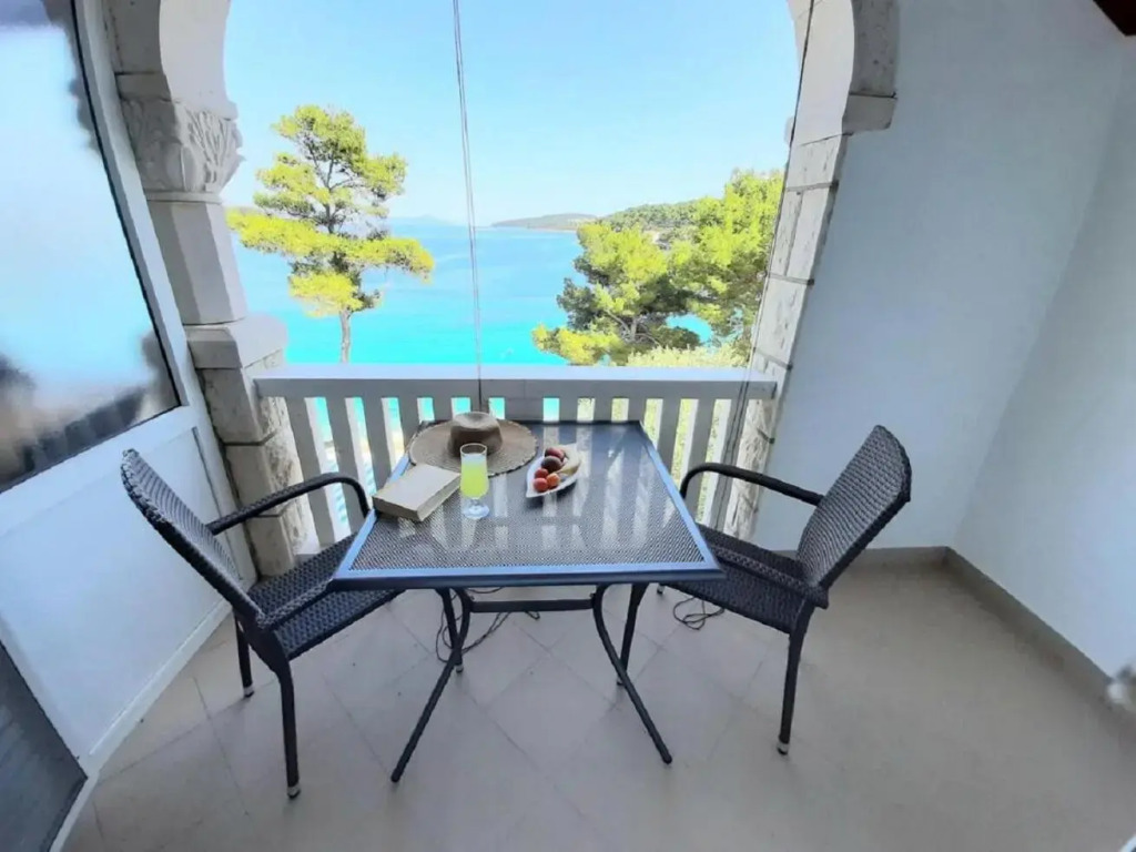 Apartments Rud - 15 m from sea
