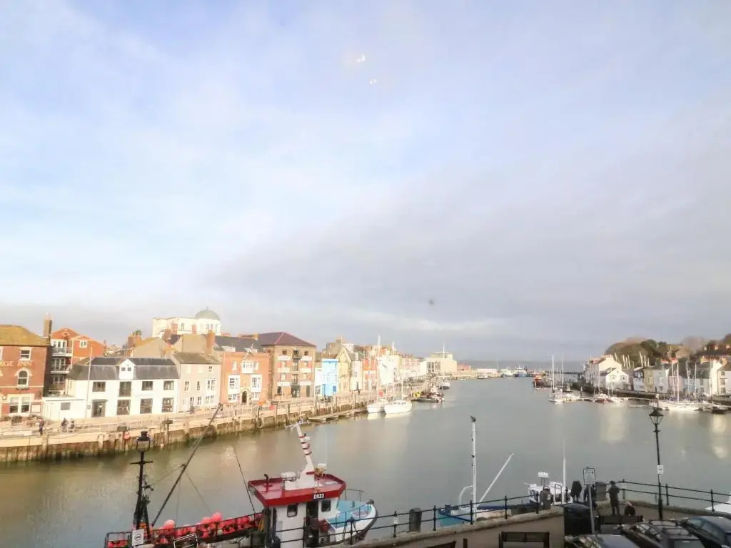 Harbour Watch Apartment 6, Weymouth