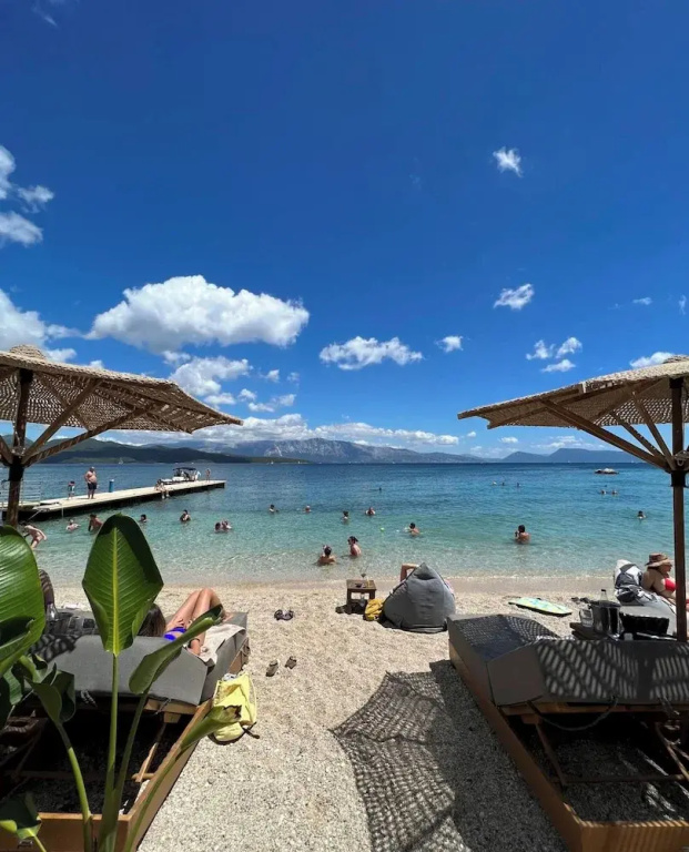 Cosy Nikiana Beach Apartment