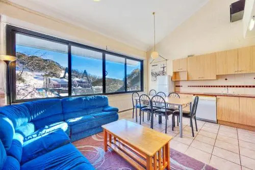 Snow Ski Apartments 14