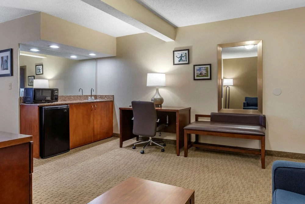 Hampton Inn Detroit/dearborn