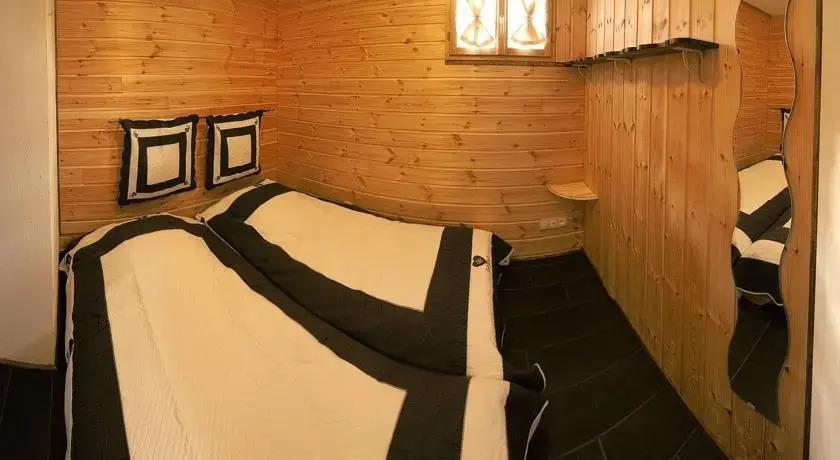 Residence Hameau de Clotaire Alpe dHuez - by EMERALD STAY