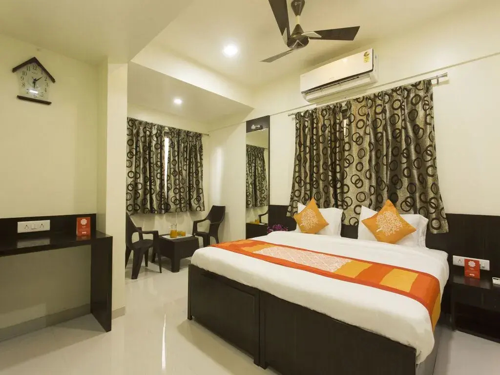 Suyog Inn by OYO Rooms