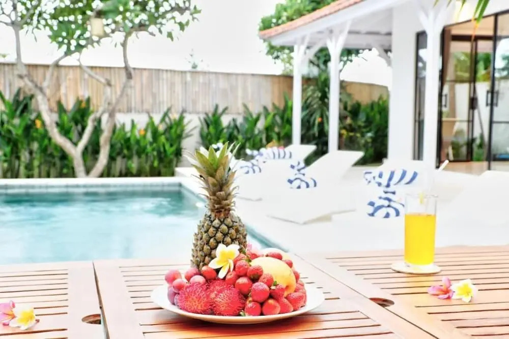 Specious 3Bedroom Rakuen Villa Canggu