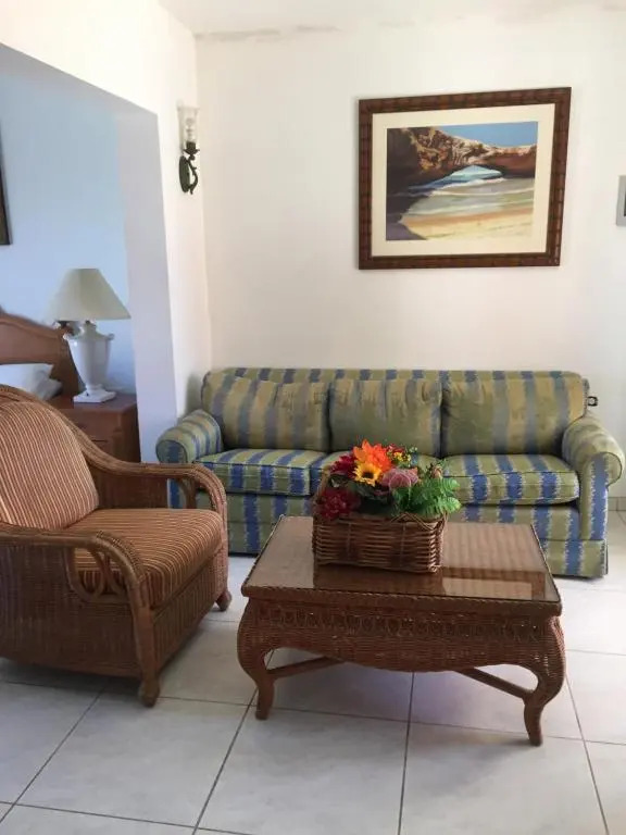 E Solo Aruba Apartments