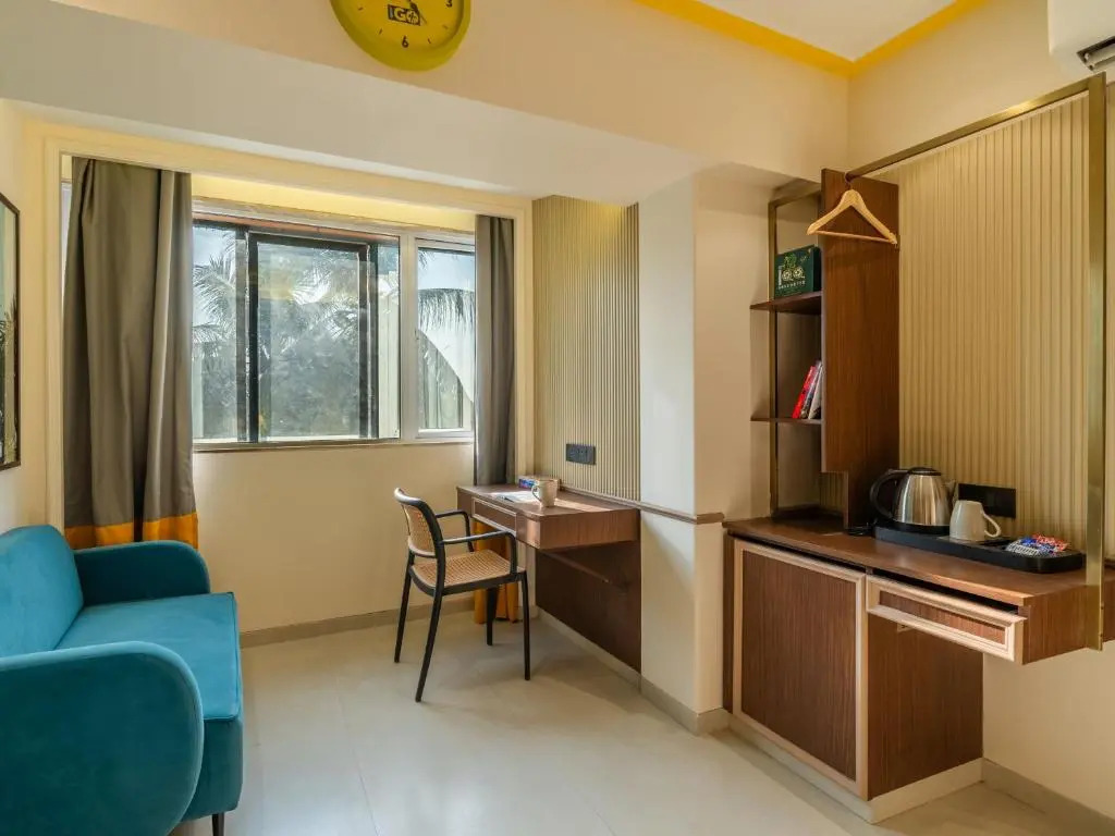 The Hosteller Mumbai, International Airport